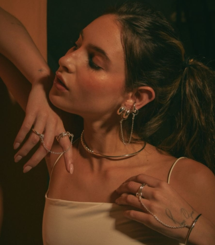 CHUNKY CHAIN HOOPS